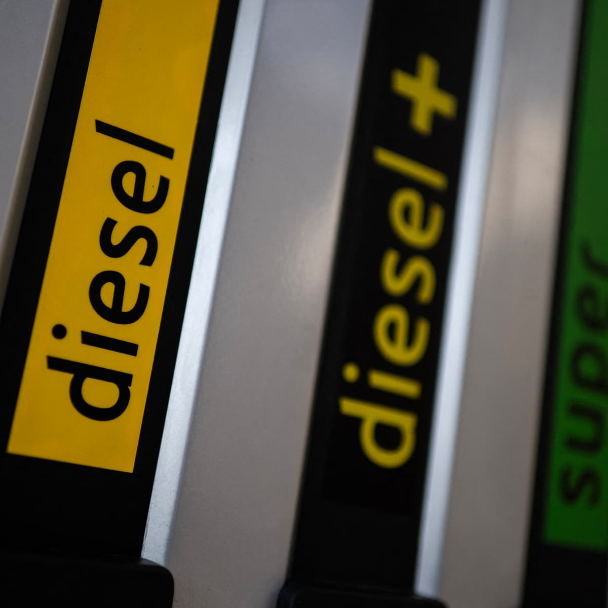 Oil Jumps for Fourth Straight Day and Diesel Nears Record High