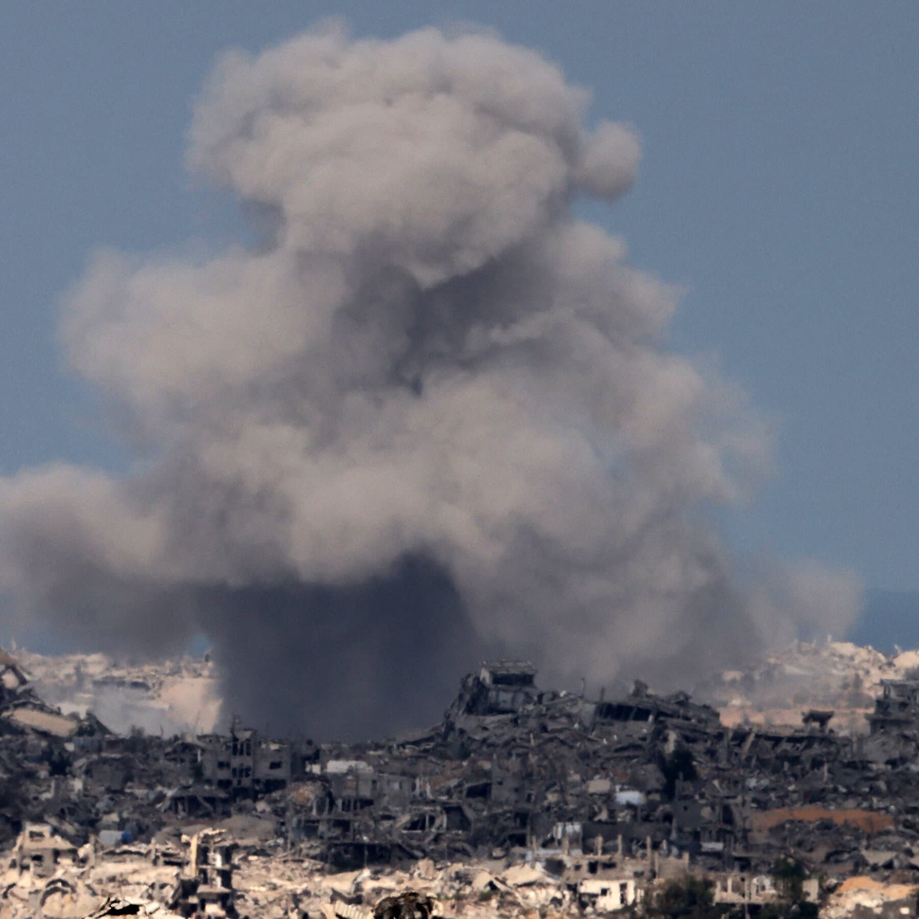Trump Approves $2.8 Billion Arms Sale to Israel, Including 40,000 One-Ton Bombs