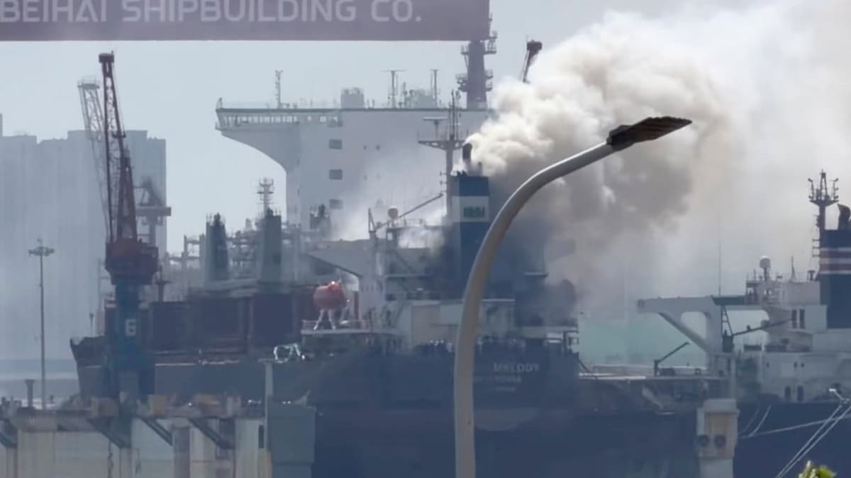 25 people killed in commercial ship fire in China
