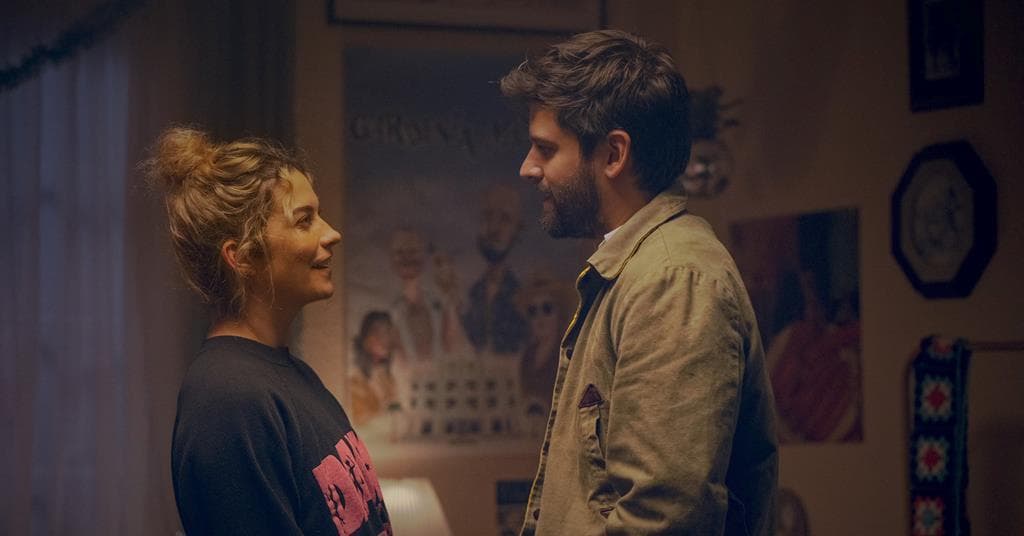 ‘All That She Wants’ Review: Annie Murphy and Cooper Raiff Are Well-Matched in a Generation-Gap Romcom