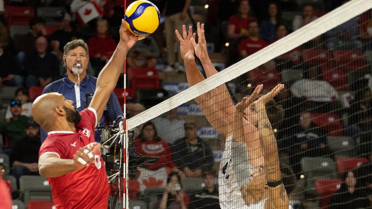 Canadian men lose gold-medal match to U.S. at NORCECA men's volleyball tournament