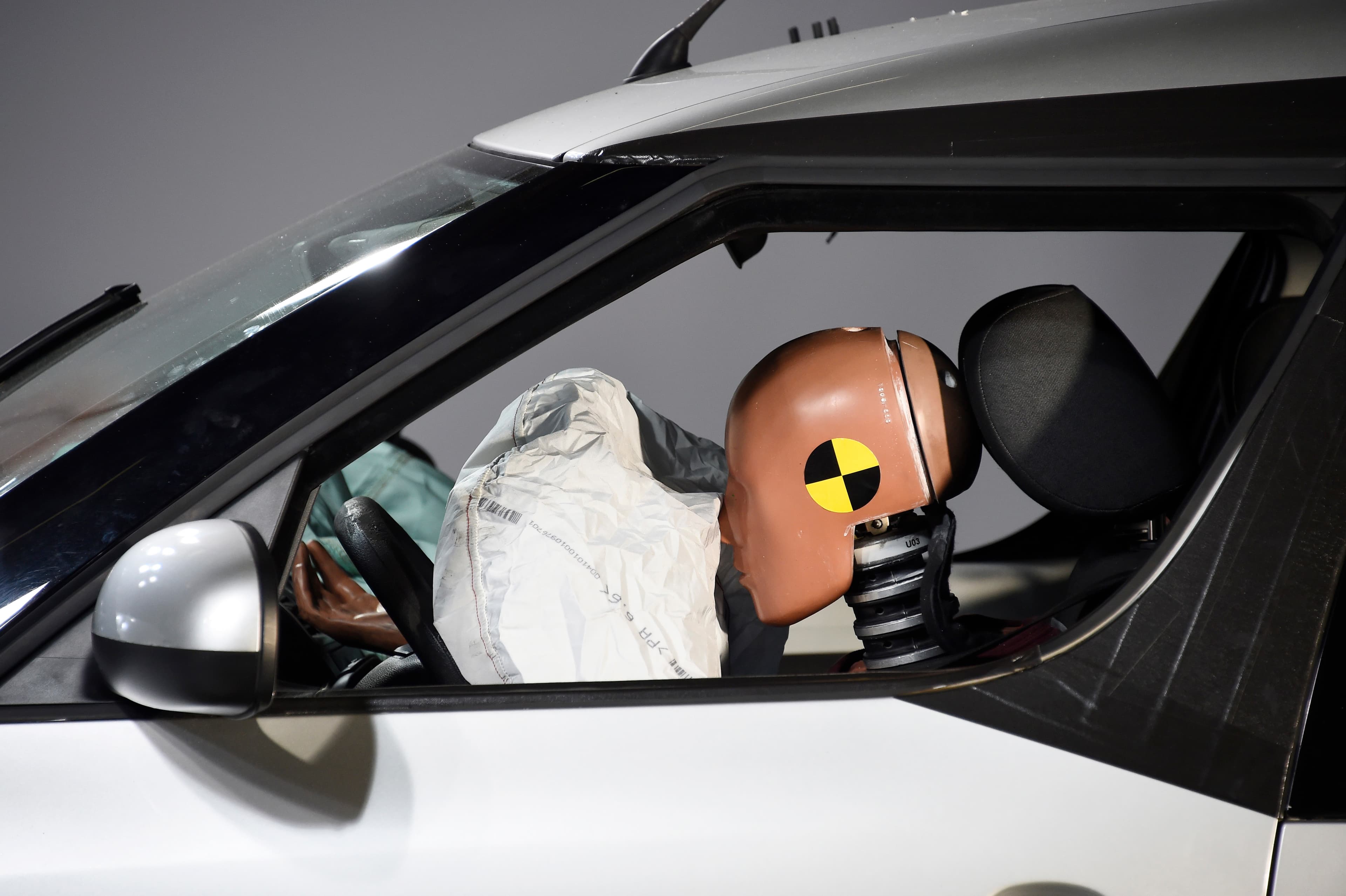 eBay bans airbag sales as concerns about faulty or counterfeit parts rise
