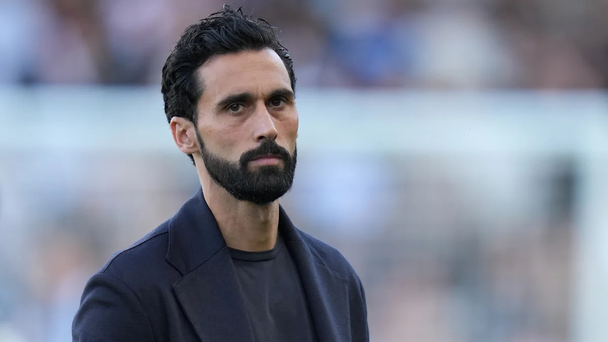 Fulham coach Arbeloa fined for comments about referee after Premier League draw with Man United